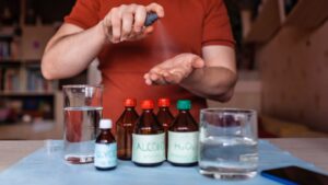 Hướng dẫn làm nước rửa tay tại nhà đơn giản, an toàn và hiệu quả